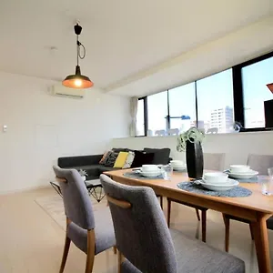 Luxes - 10 Min Station & 2br Up To 10p アパート